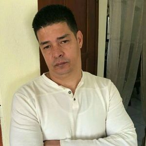 Meet your Posher, Henry